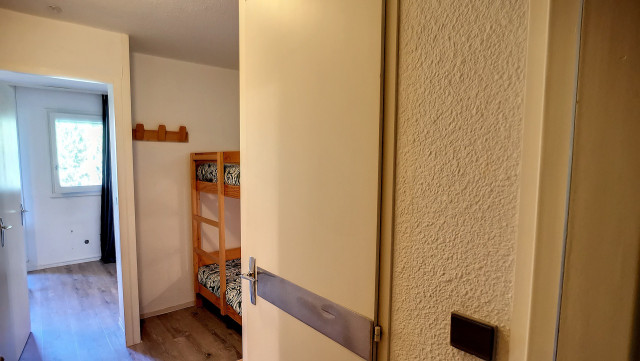 _lv_images__lot_0013040129_11_29185843