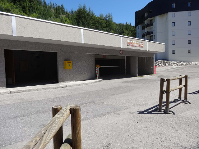 _lv_images__lot_0013040129_14_28102564