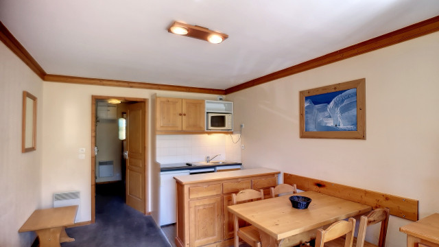 _lv_images__lot_0013040131_08_29946846