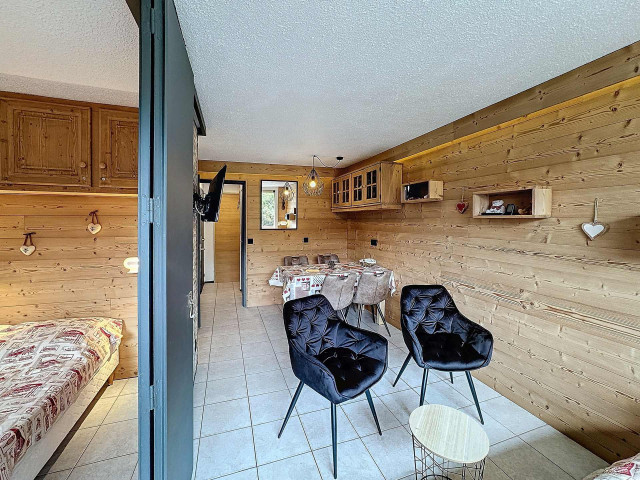 _lv_images__lot_0013040137_10_29604292