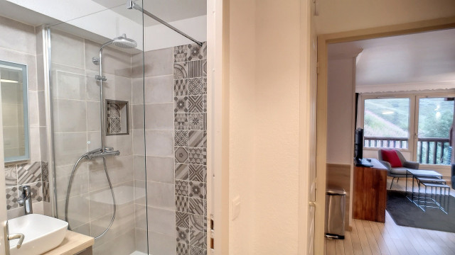 _lv_images__lot_0013040138_08_29524773