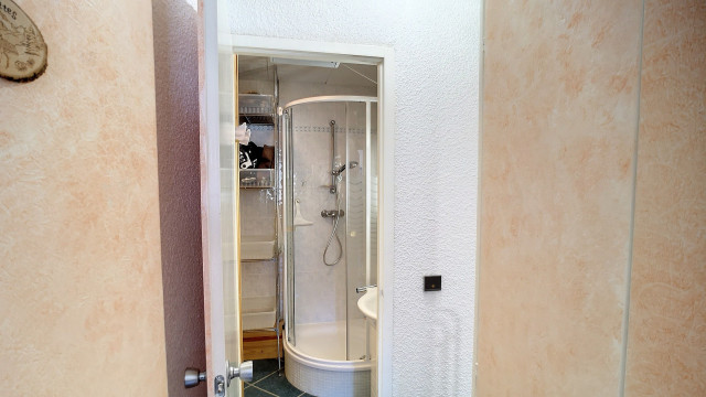 _lv_images__lot_0013040139_08_28929301