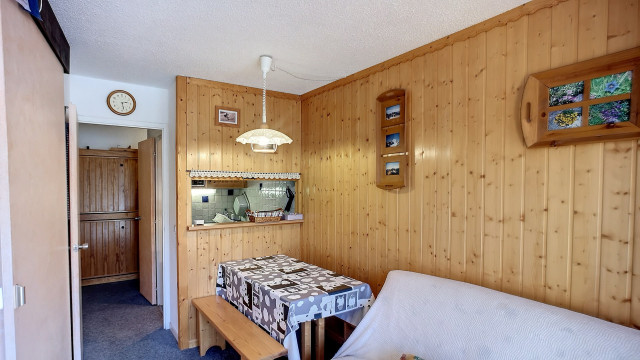 _lv_images__lot_0013040139_10_29804063