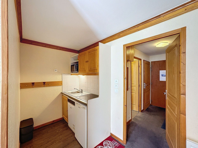 _lv_images__lot_0013040141_04_29205196