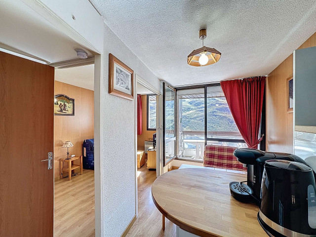 _lv_images__lot_0013040143_08_29966707