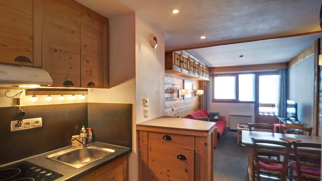 _lv_images__lot_0013040147_03_29946459