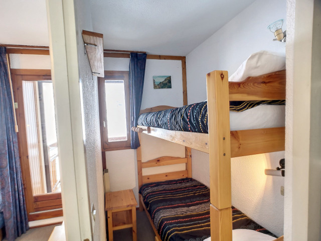 _lv_images__lot_0013040151_04_27387133