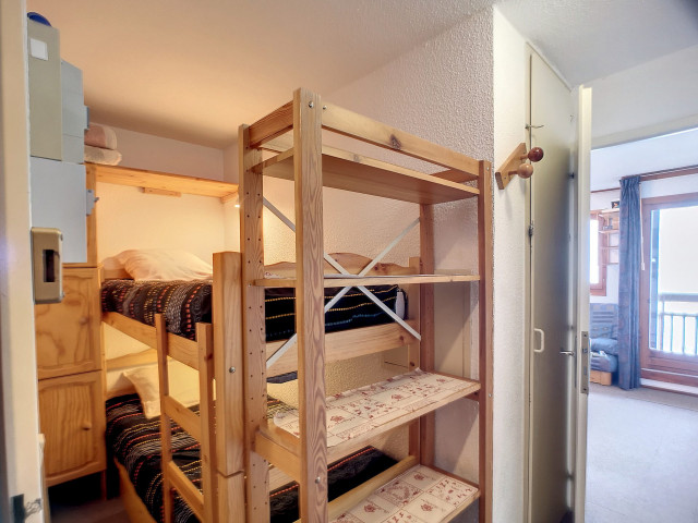 _lv_images__lot_0013040151_08_27387137