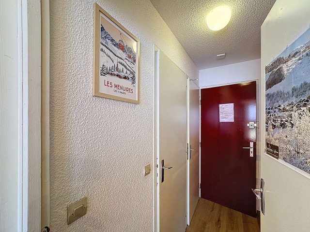 _lv_images__lot_0013040151_10_30101799