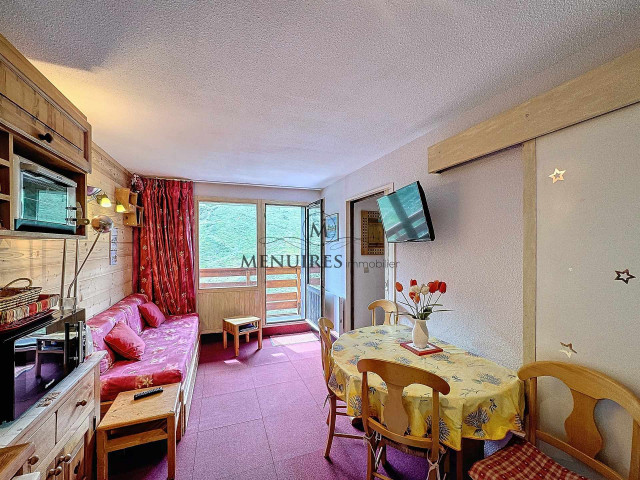 _lv_images__lot_0013040155_06_30084255