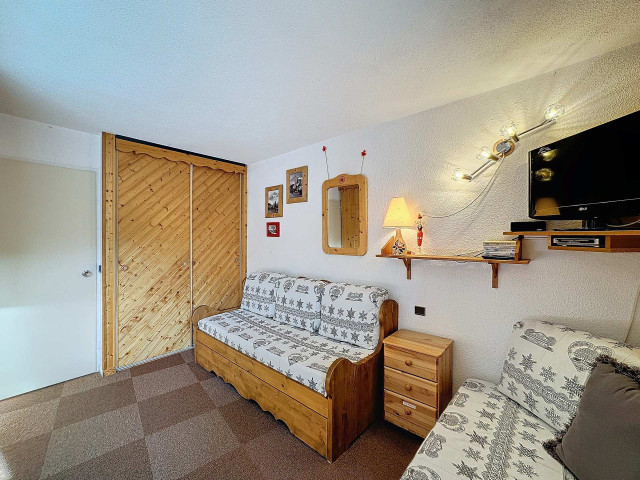 _lv_images__lot_0013040156_07_29364594