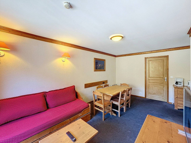 _lv_images__lot_0013040157_02_28550742