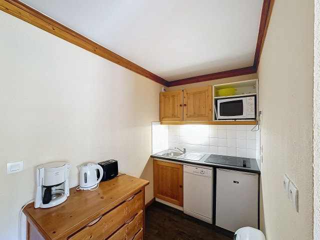 _lv_images__lot_0013040157_11_30223683