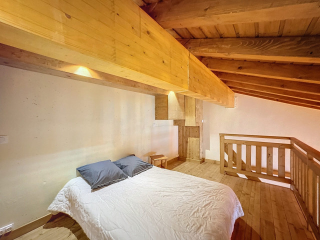 _lv_images__lot_0013040158_05_28609294