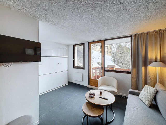 _lv_images__lot_0013040161_12_30118732