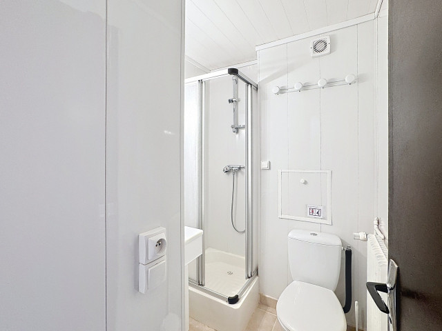 _lv_images__lot_0013040166_06_28683146