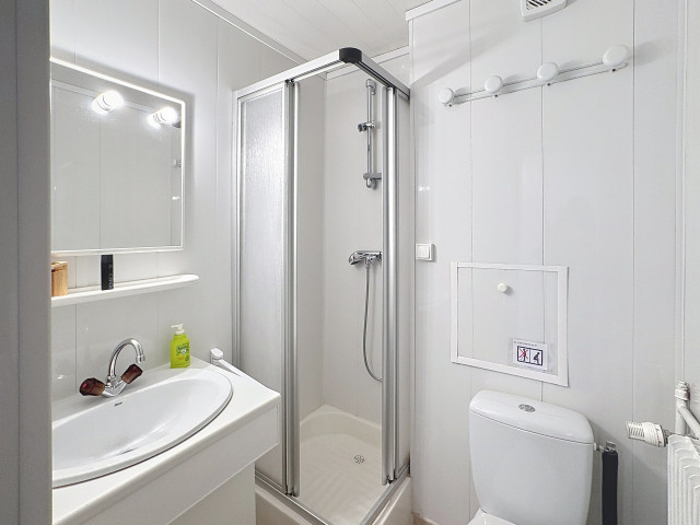 _lv_images__lot_0013040166_07_29945990