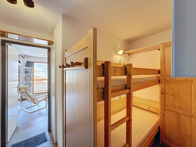 _lv_images__lot_0013040167_04_29145785