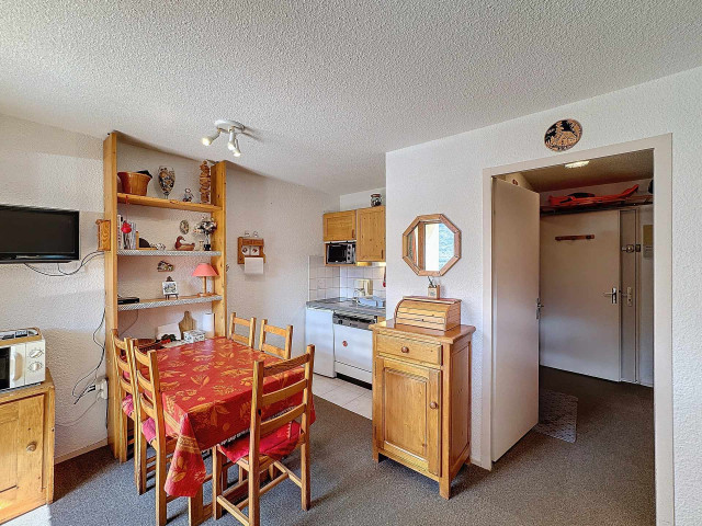 _lv_images__lot_0013040169_02_27532545 _lv_images__lot_0013040169_02_27532545