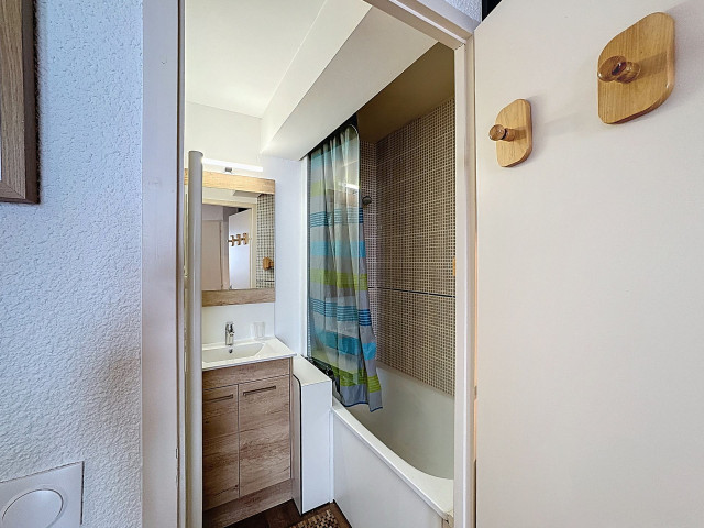 _lv_images__lot_0013040171_10_29204921