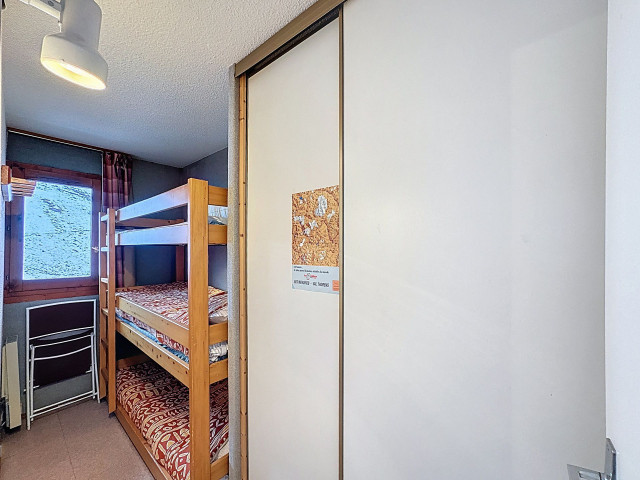 _lv_images__lot_0013040172_07_29907428