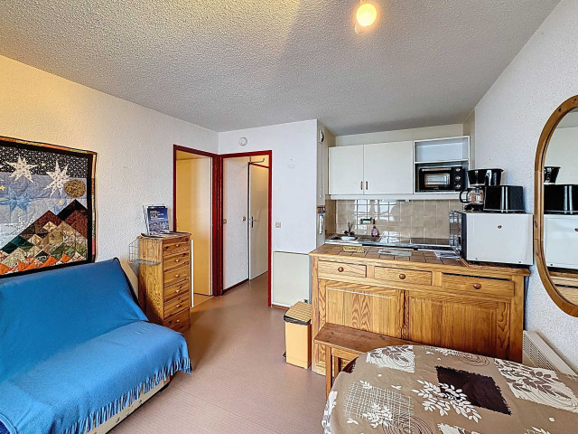 _lv_images__lot_0013040172_12_28631772