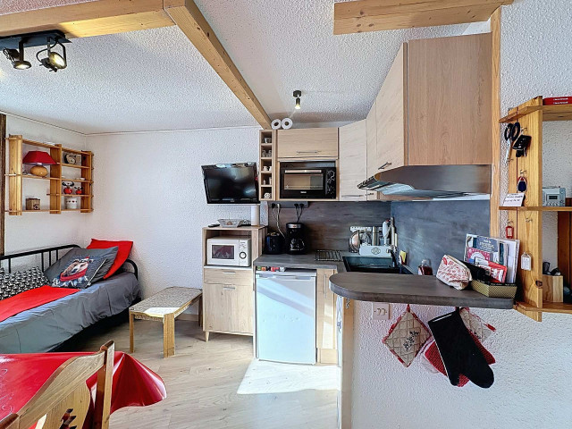 _lv_images__lot_0013040173_06_29464076