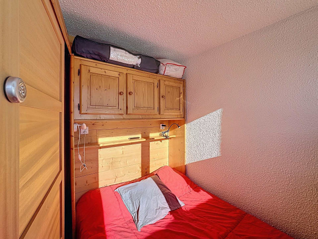 _lv_images__lot_0013040173_10_28101919