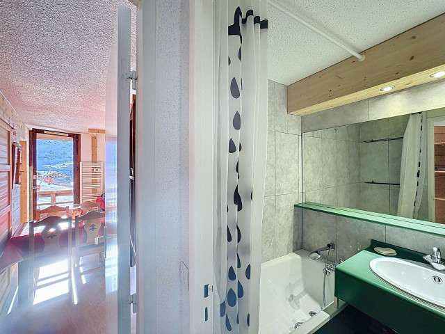 _lv_images__lot_0013040173_11_28452404