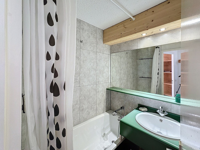 _lv_images__lot_0013040173_12_30101321