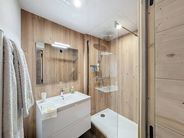 _lv_images__lot_0013040174_05_29145763