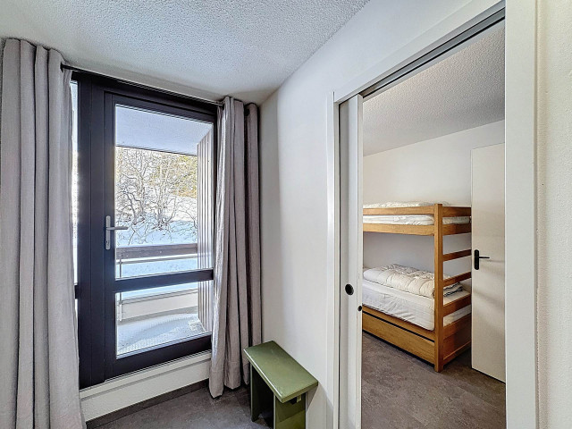 _lv_images__lot_0013040174_09_29544000