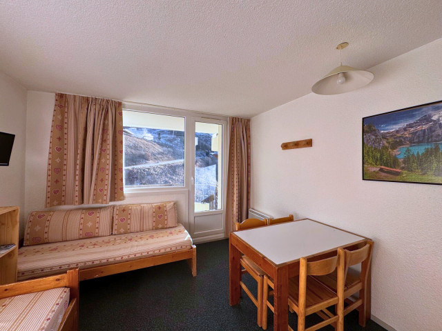 _lv_images__lot_0060030506_01_28876979