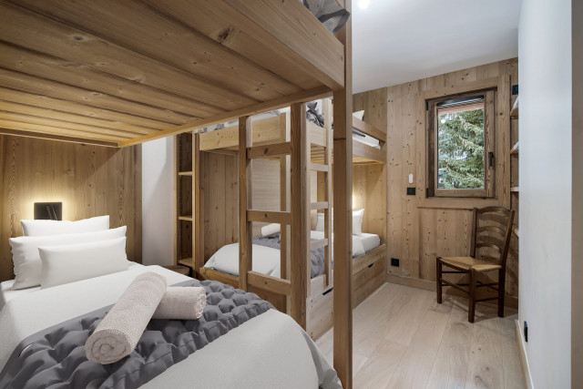 _lv_images__lot_0075553619_08_32264918