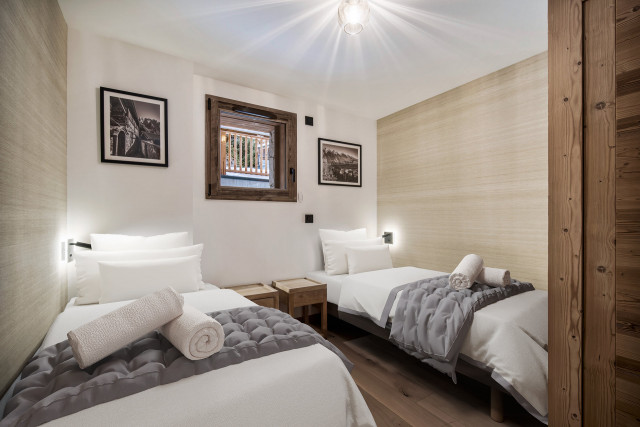 _lv_images__lot_0075553619_12_29567353