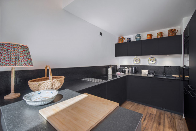 _lv_images__lot_0075554048_04_29507339