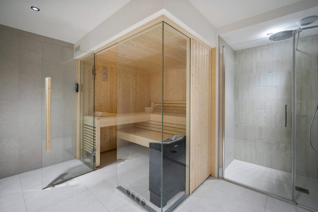 _lv_images__lot_0075554048_05_29846804