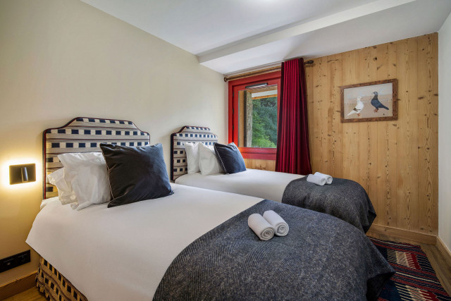 _lv_images__lot_0075554048_08_29487384