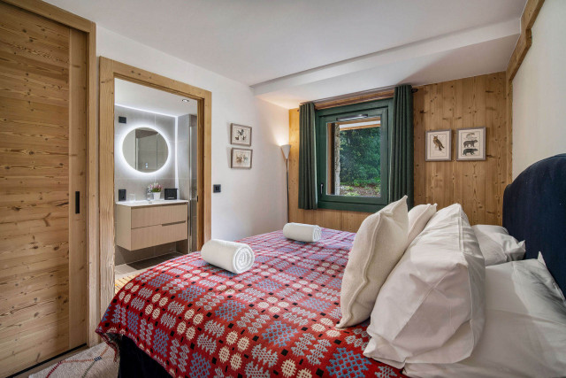 _lv_images__lot_0075554048_09_29647287