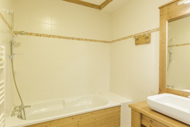 Le Chalet de la Dame Blanche 13-5 pièces-8 personnes-les Menuires-les-3-vallées Le Chalet de la Dame Blanche 13-5 pièces-8 personnes-les Menuires-les-3-vallées