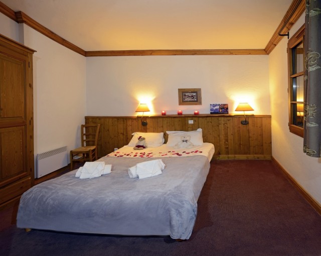 Les Chalets du Soleil CGH-5 pièces-10 personnes Authentique-les Menuires-les-3-vallées Les Chalets du Soleil CGH-5 pièces-10 personnes Authentique-les Menuires-les-3-vallées