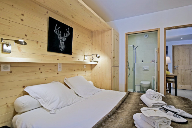 picture_estate_3667_063267ab-2225-4f6f-b6e1-a75679956cb1