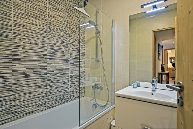 picture_estate_3667_d81e1942-cf16-43a5-b6e3-67957d4077c9