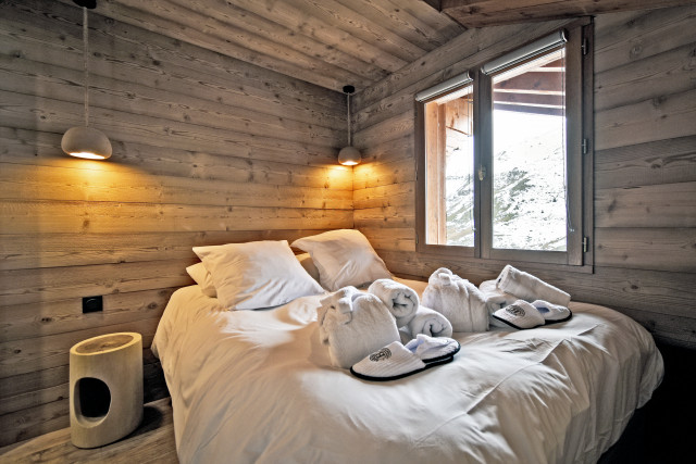 picture_estate_3733_3c915d40-7d3b-42f2-8d3f-75825535884e picture_estate_3733_3c915d40-7d3b-42f2-8d3f-75825535884e