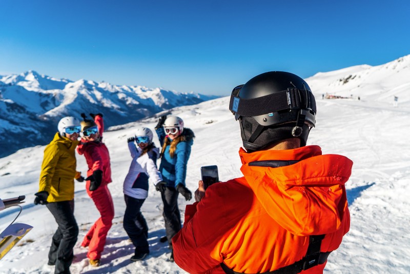 Selfie sur les pistes de ski